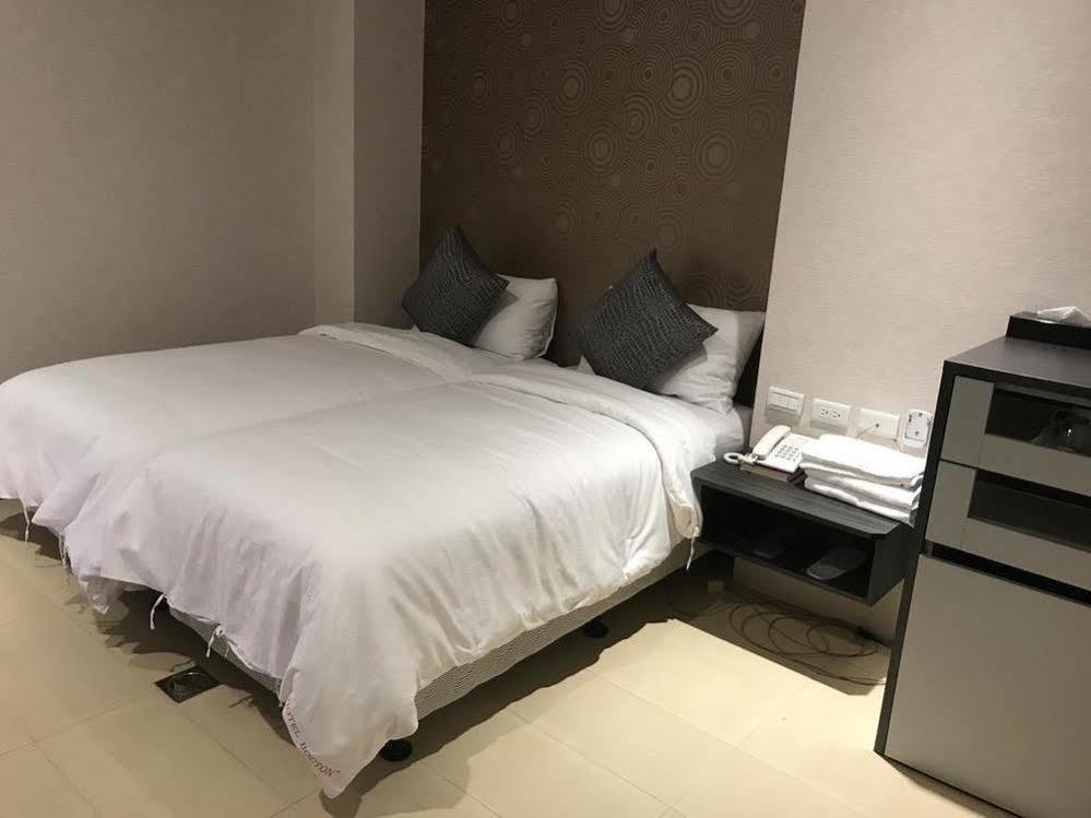 Boston Hotel Chiayi Exterior foto